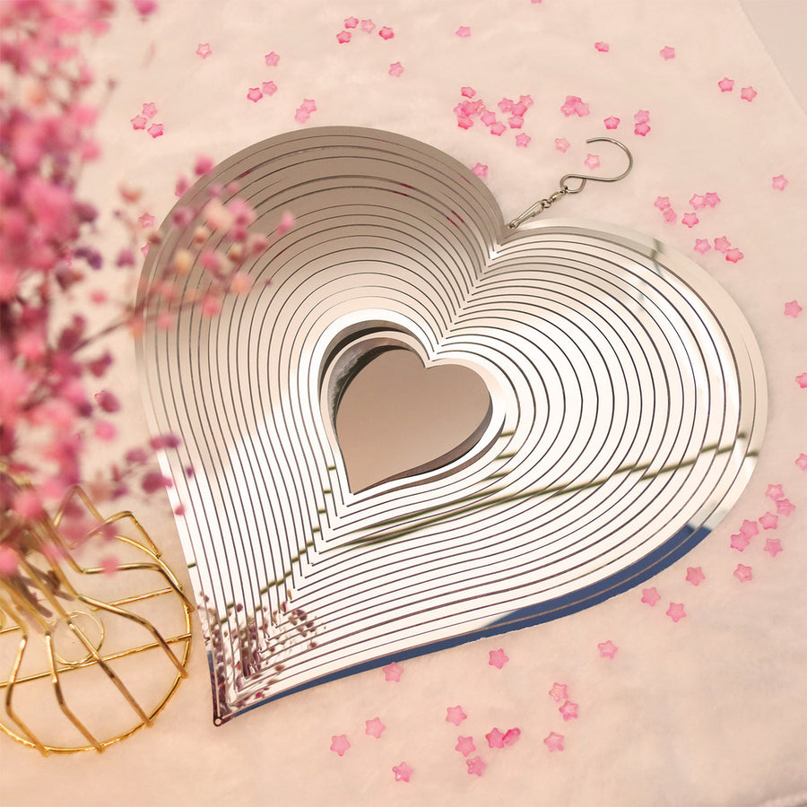 Mother's Day Sale - Mesmerizing Heart Wind Spinner🎐
